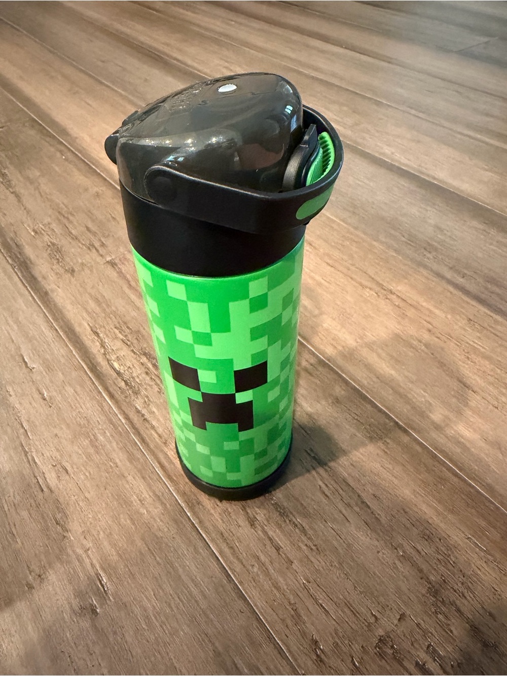 Thermos 16oz Minecraft Creeper stainless steel water bottle